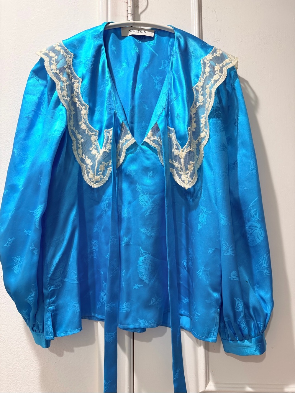 Sretsis Silk Blouse with Lace Collars